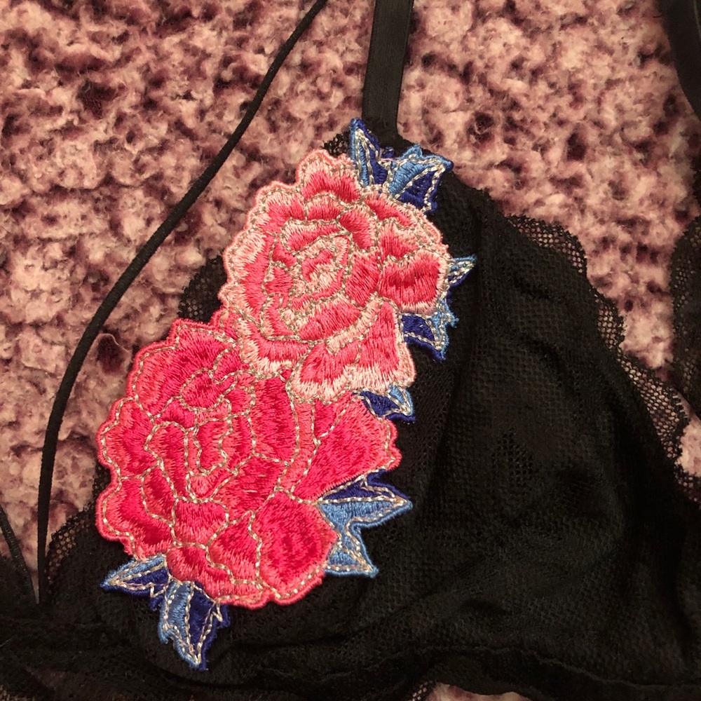 Pink Flower Bra - Picture 5 of 5